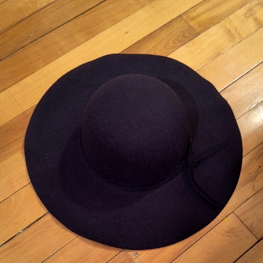 Elegant Black Women's Hat